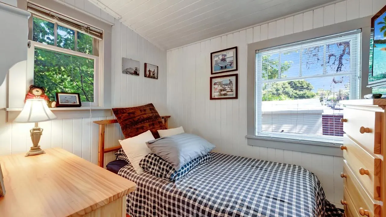 Holiday home San Jose Cottage Victoria Canada